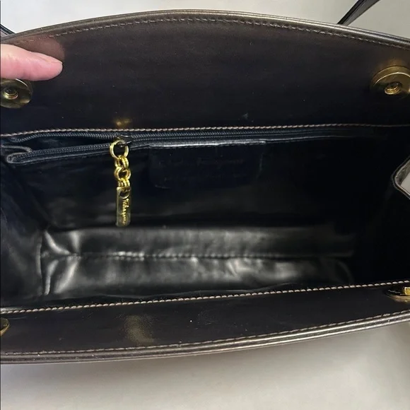 Salvatore Ferragamo Vintage Bronze Leather Bag with Removable Strap - EUC - Picture 9 of 12